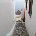 Basilus شقة Acquacalda